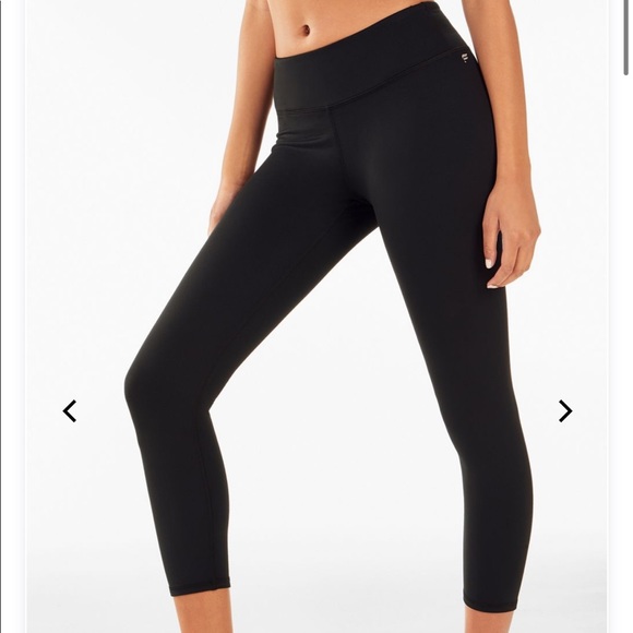 Fabletics Pants - | Fabletics | Mid-Rise PowerHold Capri. Size M.